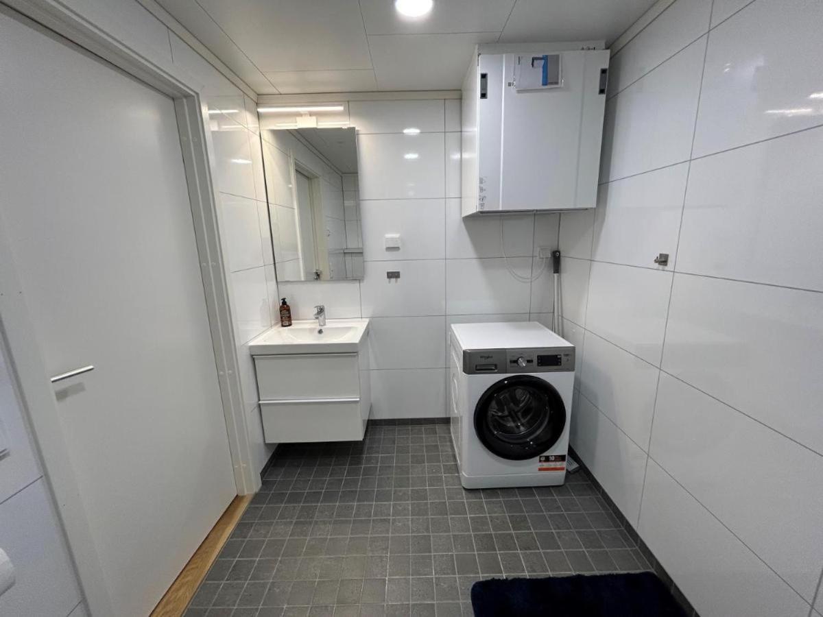 Lofoten Studio Apartment, Vestermyrveien 11 Svolvaer Luaran gambar