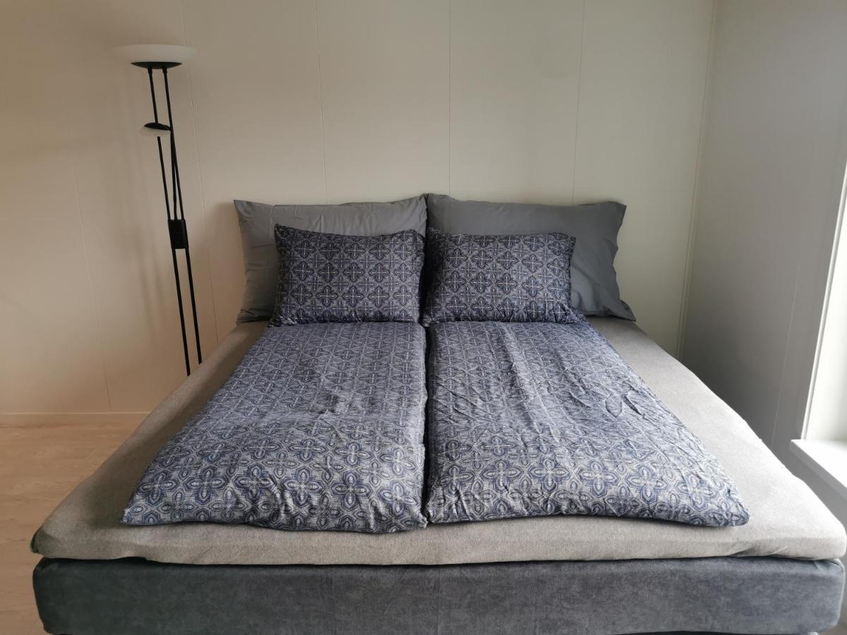 Lofoten Studio Apartment, Vestermyrveien 11 Svolvaer Luaran gambar